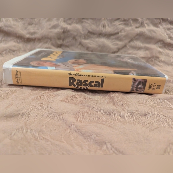 Disney's Rascal VHS 2 For $14 - Picture 3 of 7